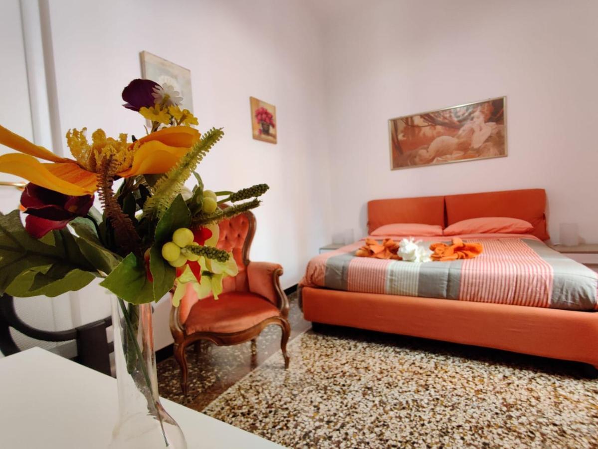 Wow Home - 175 Mq - Posteggio Privato - Davanti Porto Traghetti - Fino A 10 Posti Letto Génova Exterior foto