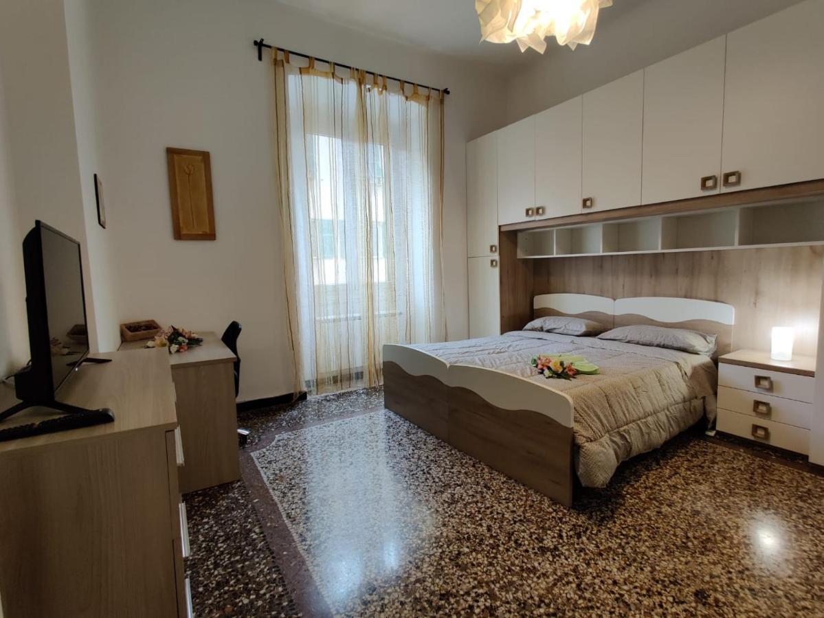 Wow Home - 175 Mq - Posteggio Privato - Davanti Porto Traghetti - Fino A 10 Posti Letto Génova Exterior foto