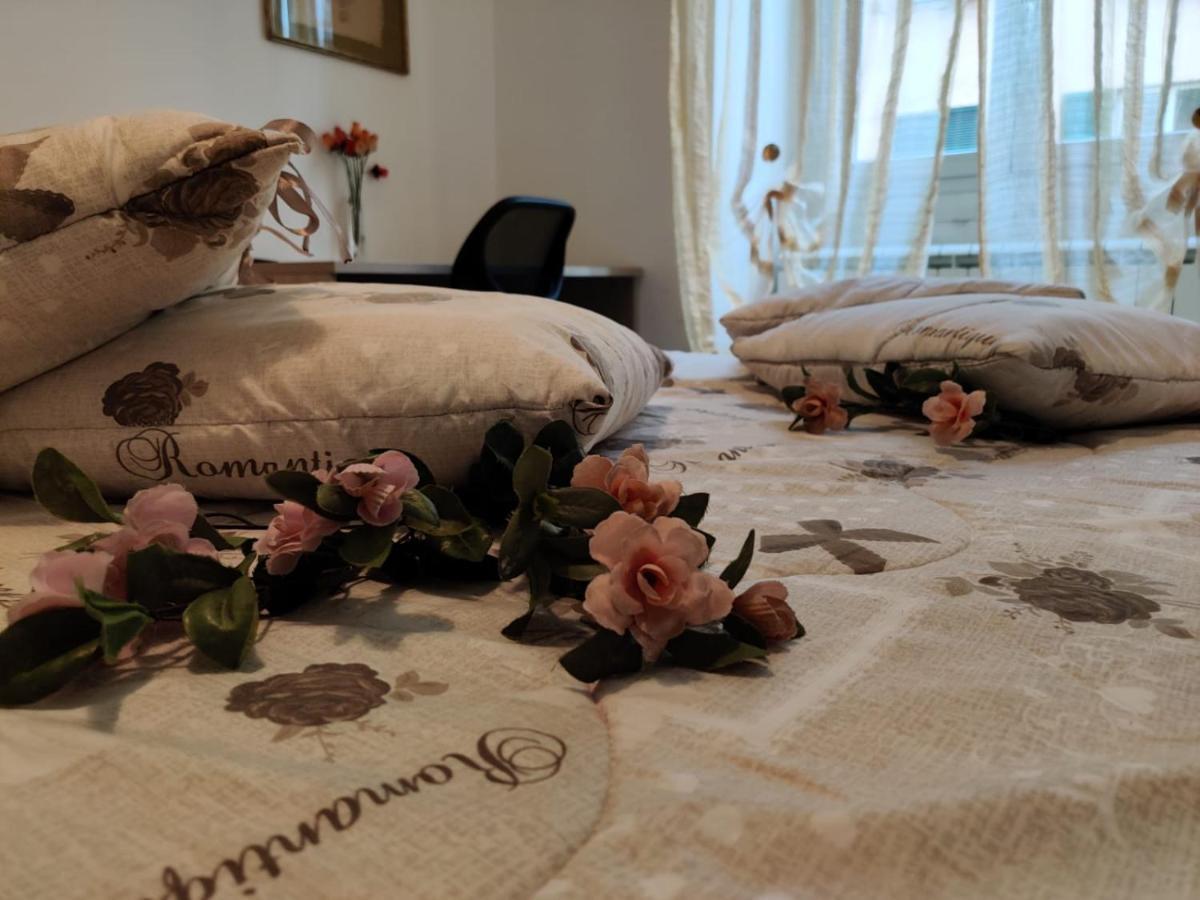 Wow Home - 175 Mq - Posteggio Privato - Davanti Porto Traghetti - Fino A 10 Posti Letto Génova Exterior foto