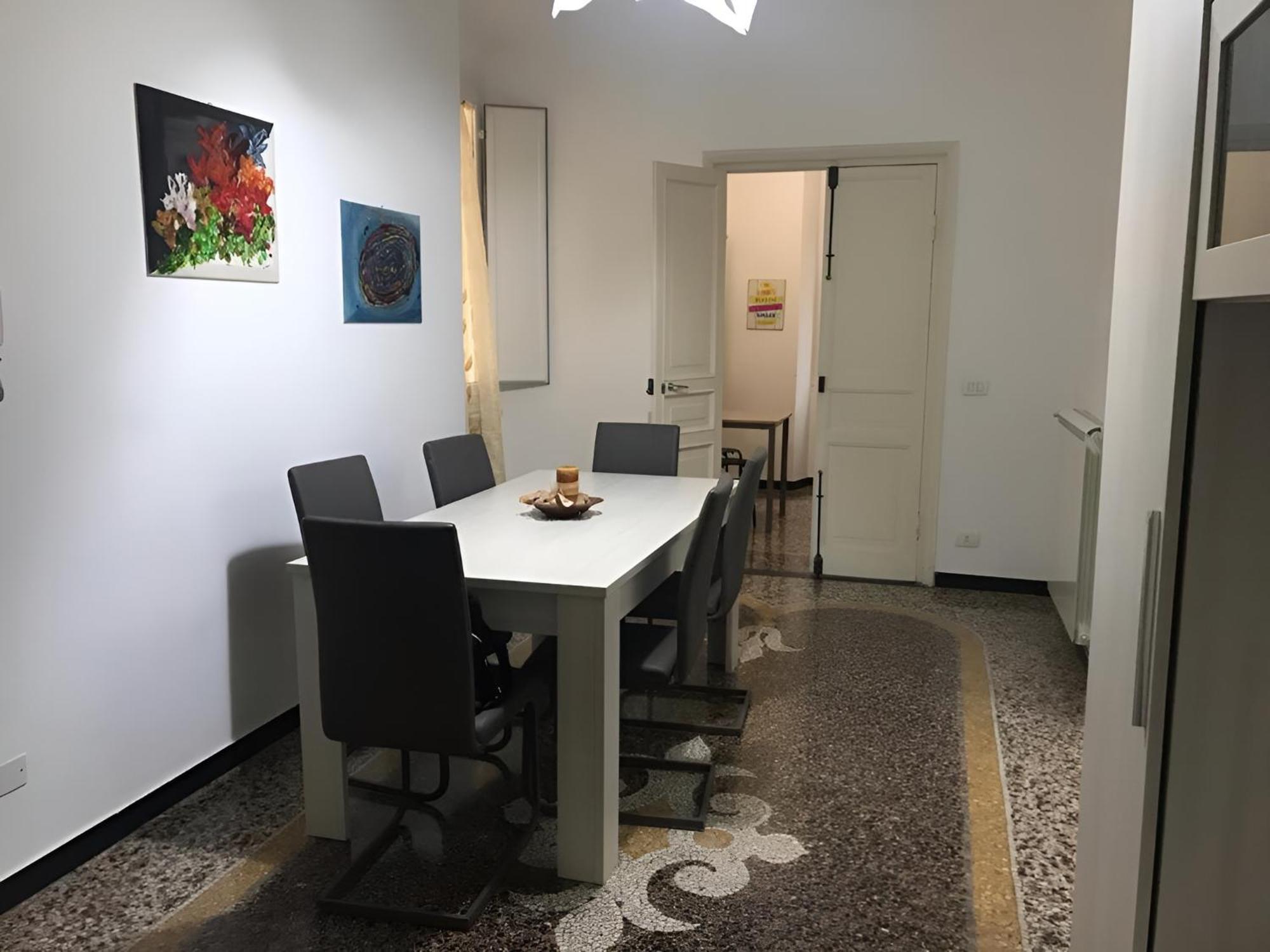 Wow Home - 175 Mq - Posteggio Privato - Davanti Porto Traghetti - Fino A 10 Posti Letto Génova Exterior foto